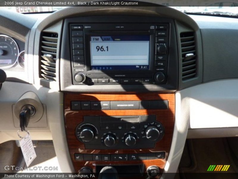 Black / Dark Khaki/Light Graystone 2006 Jeep Grand Cherokee Limited 4x4