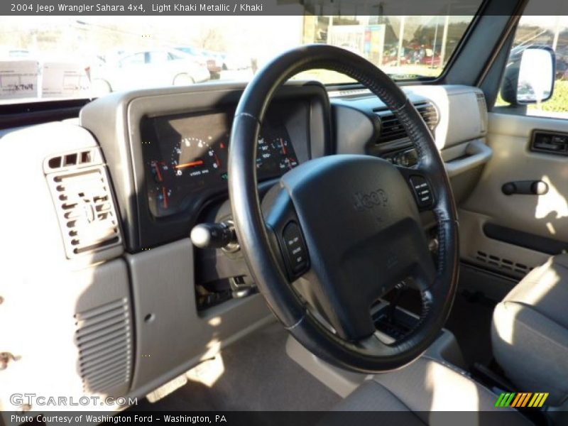 Light Khaki Metallic / Khaki 2004 Jeep Wrangler Sahara 4x4