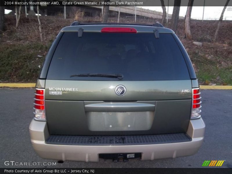 Estate Green Metallic / Medium Dark Parchment 2004 Mercury Mountaineer AWD