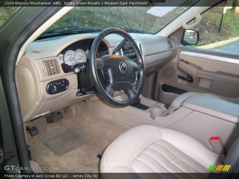 Estate Green Metallic / Medium Dark Parchment 2004 Mercury Mountaineer AWD