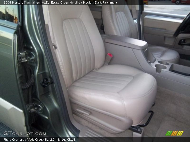 Estate Green Metallic / Medium Dark Parchment 2004 Mercury Mountaineer AWD