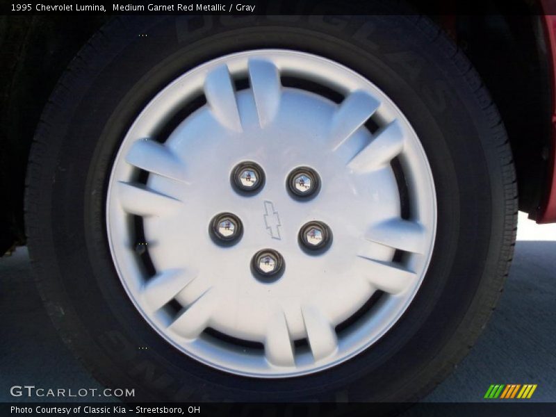 Medium Garnet Red Metallic / Gray 1995 Chevrolet Lumina
