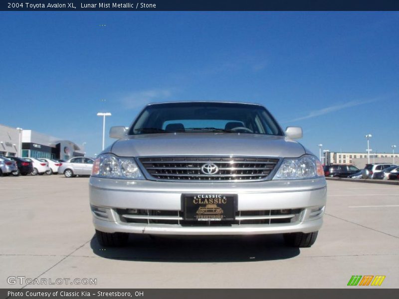 Lunar Mist Metallic / Stone 2004 Toyota Avalon XL
