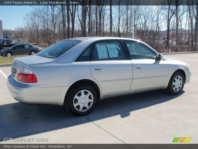 Lunar Mist Metallic / Stone 2004 Toyota Avalon XL