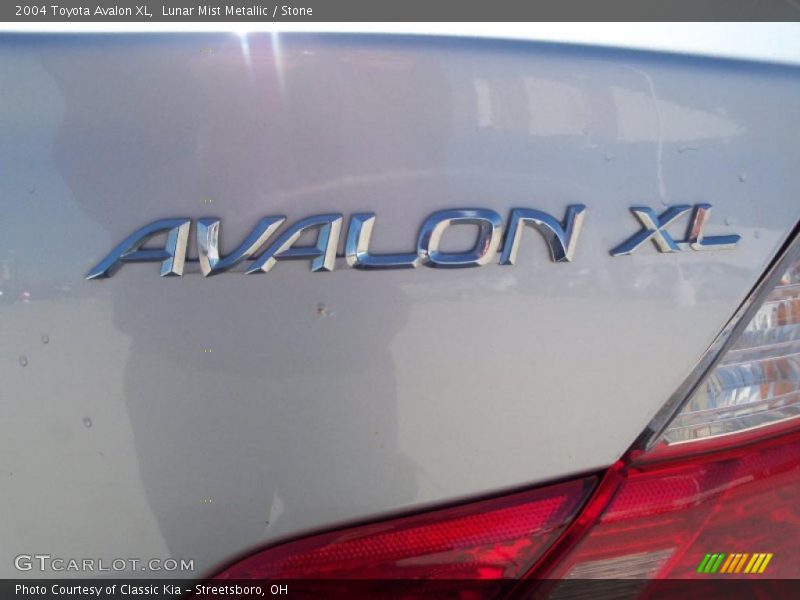 Lunar Mist Metallic / Stone 2004 Toyota Avalon XL