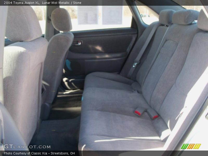 Lunar Mist Metallic / Stone 2004 Toyota Avalon XL