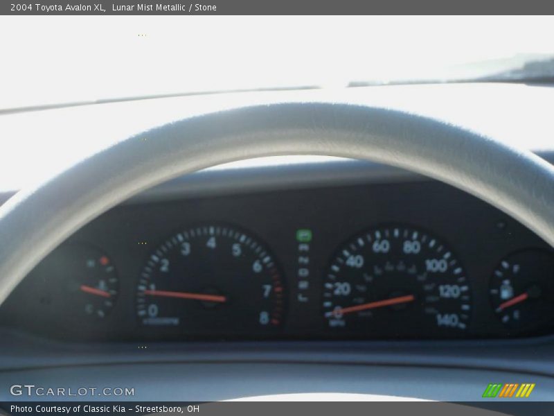 Lunar Mist Metallic / Stone 2004 Toyota Avalon XL