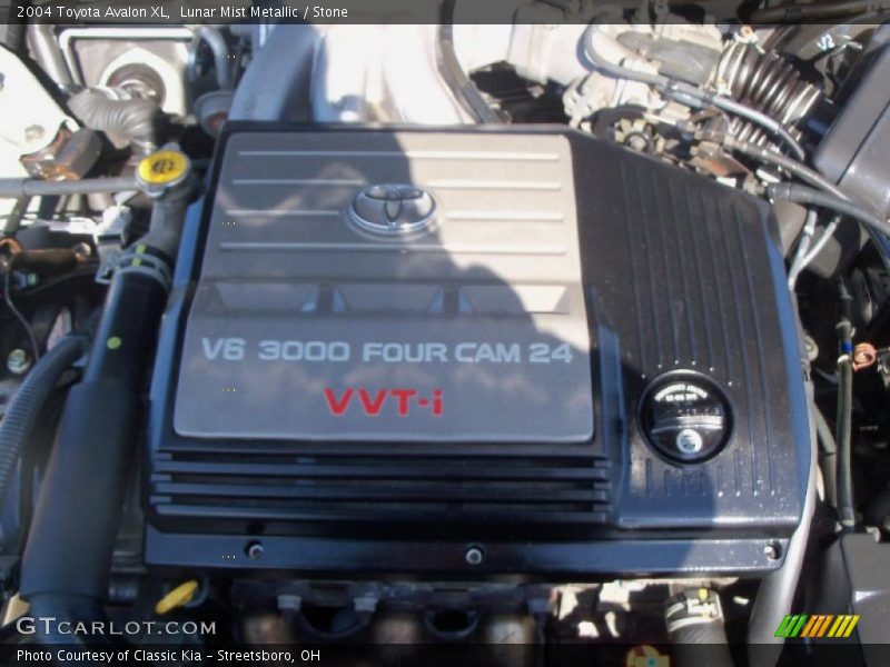 Lunar Mist Metallic / Stone 2004 Toyota Avalon XL