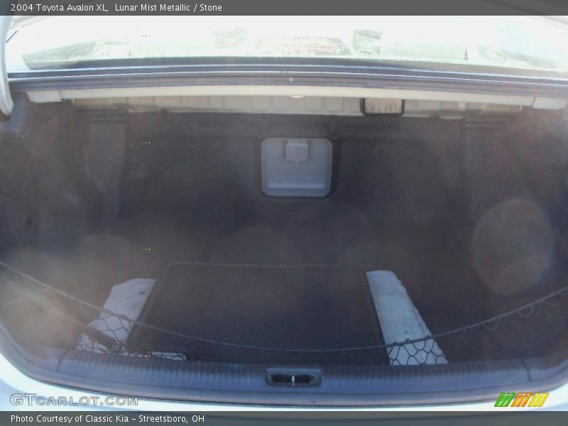 Lunar Mist Metallic / Stone 2004 Toyota Avalon XL