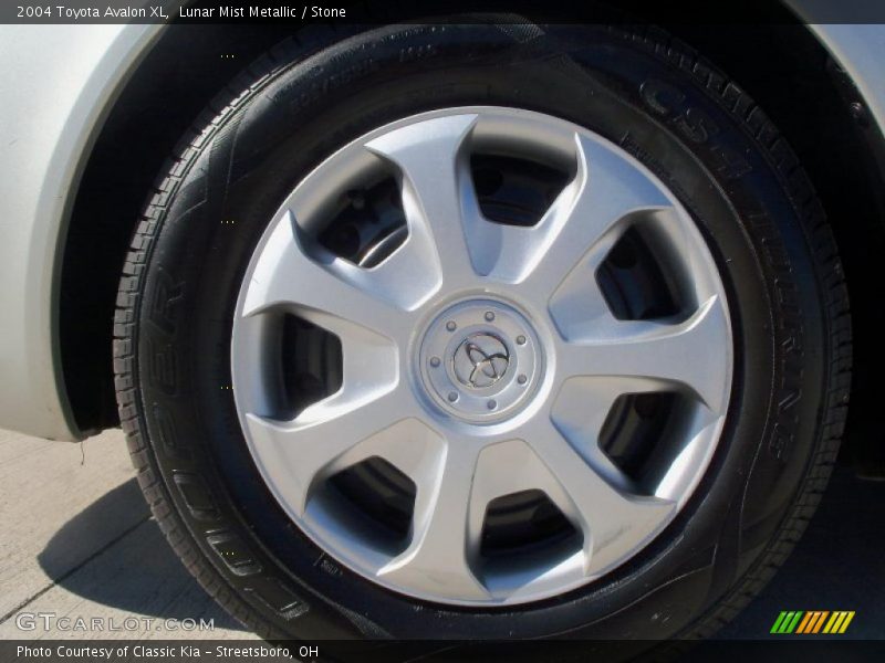 Lunar Mist Metallic / Stone 2004 Toyota Avalon XL