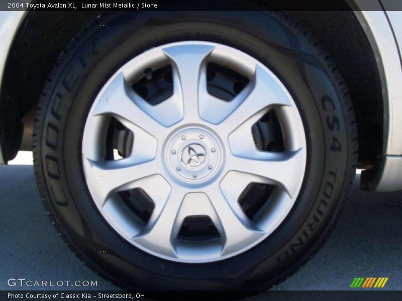 Lunar Mist Metallic / Stone 2004 Toyota Avalon XL
