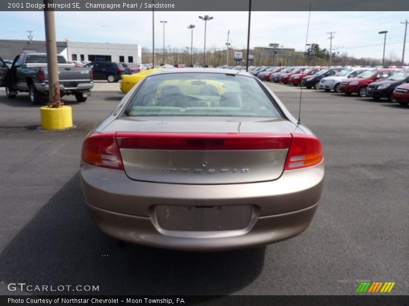 Champagne Pearl / Sandstone 2001 Dodge Intrepid SE