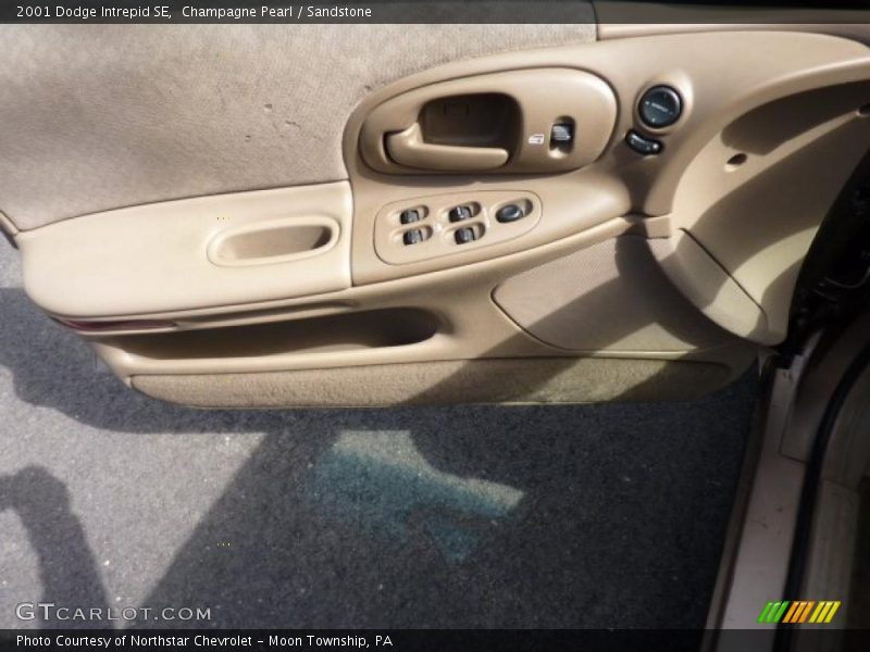 Champagne Pearl / Sandstone 2001 Dodge Intrepid SE