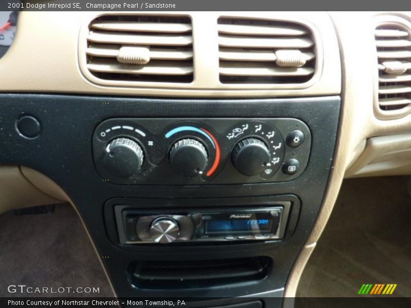 Controls of 2001 Intrepid SE