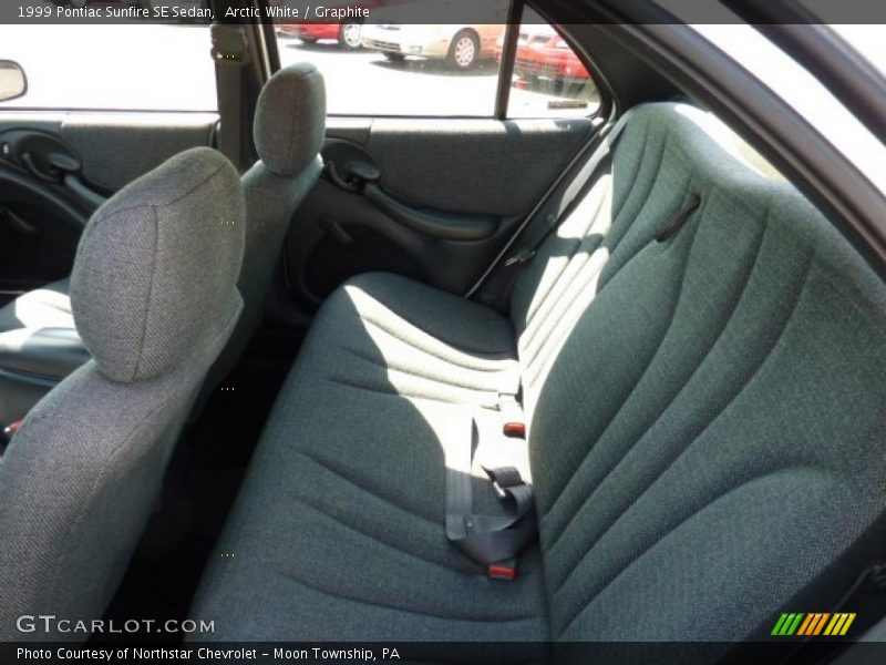 Arctic White / Graphite 1999 Pontiac Sunfire SE Sedan