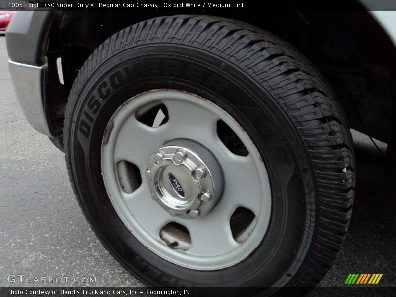  2005 F350 Super Duty XL Regular Cab Chassis Wheel