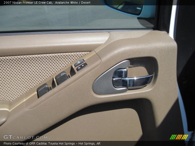 Avalanche White / Desert 2007 Nissan Frontier LE Crew Cab