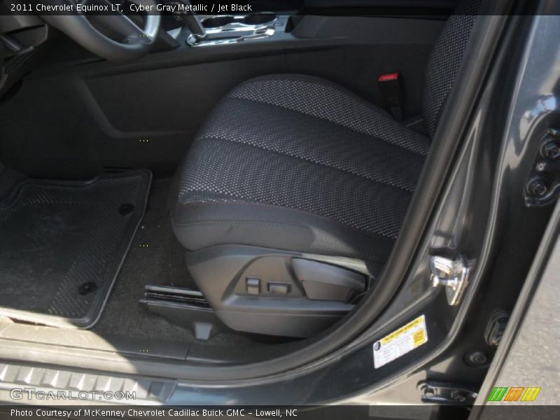 Cyber Gray Metallic / Jet Black 2011 Chevrolet Equinox LT
