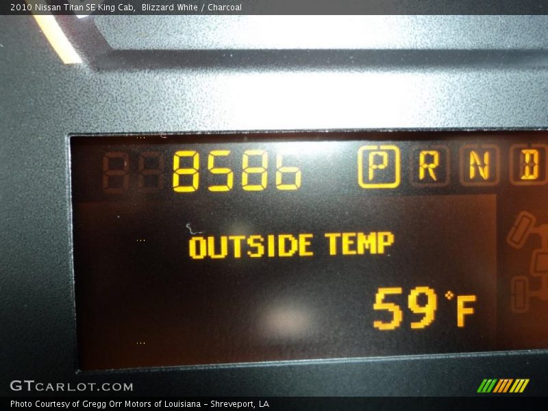 Blizzard White / Charcoal 2010 Nissan Titan SE King Cab