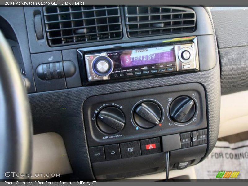 Black / Beige 2001 Volkswagen Cabrio GLS