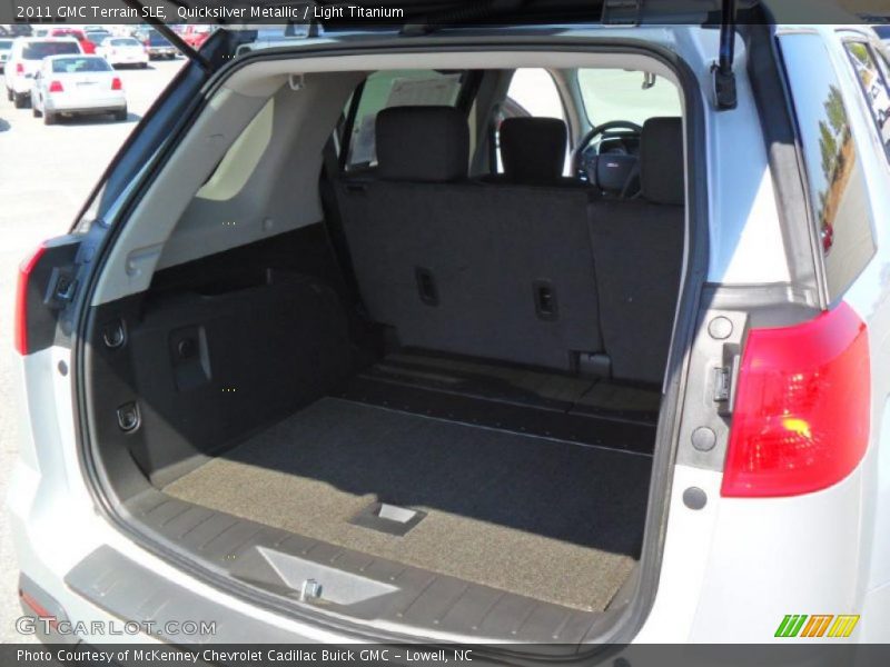 Quicksilver Metallic / Light Titanium 2011 GMC Terrain SLE