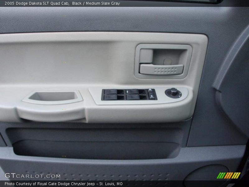 Black / Medium Slate Gray 2005 Dodge Dakota SLT Quad Cab