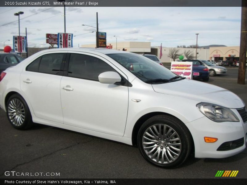 White Water Pearl / Beige 2010 Suzuki Kizashi GTS