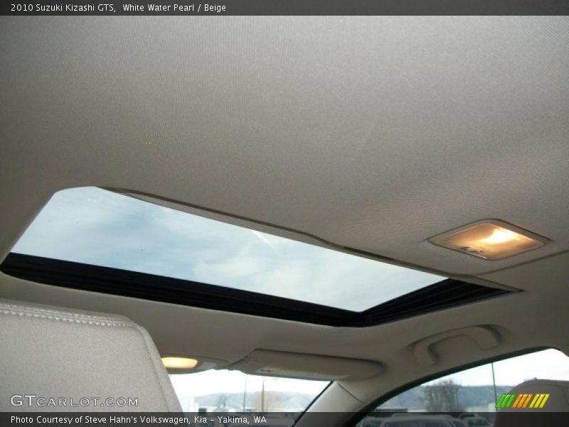 White Water Pearl / Beige 2010 Suzuki Kizashi GTS