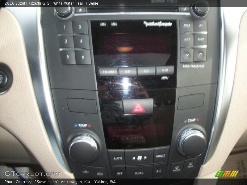 White Water Pearl / Beige 2010 Suzuki Kizashi GTS
