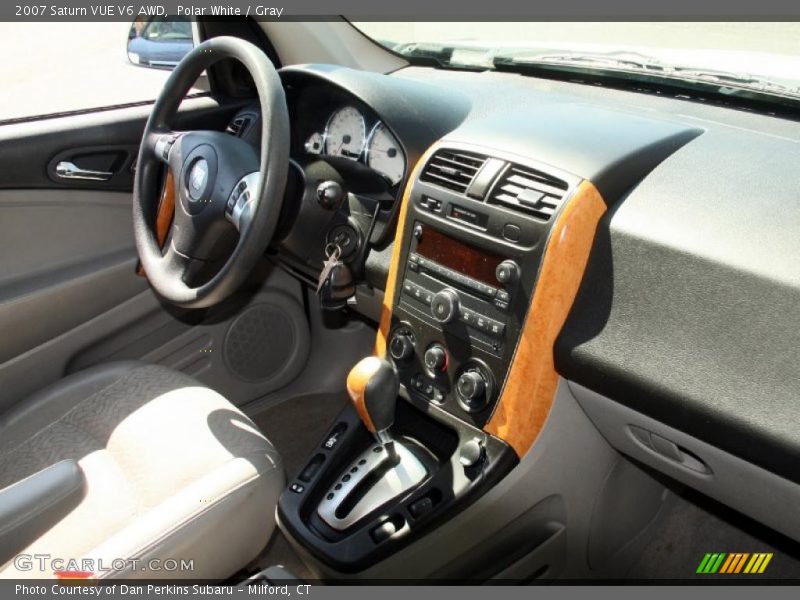 Polar White / Gray 2007 Saturn VUE V6 AWD