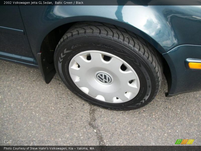 Baltic Green / Black 2002 Volkswagen Jetta GL Sedan
