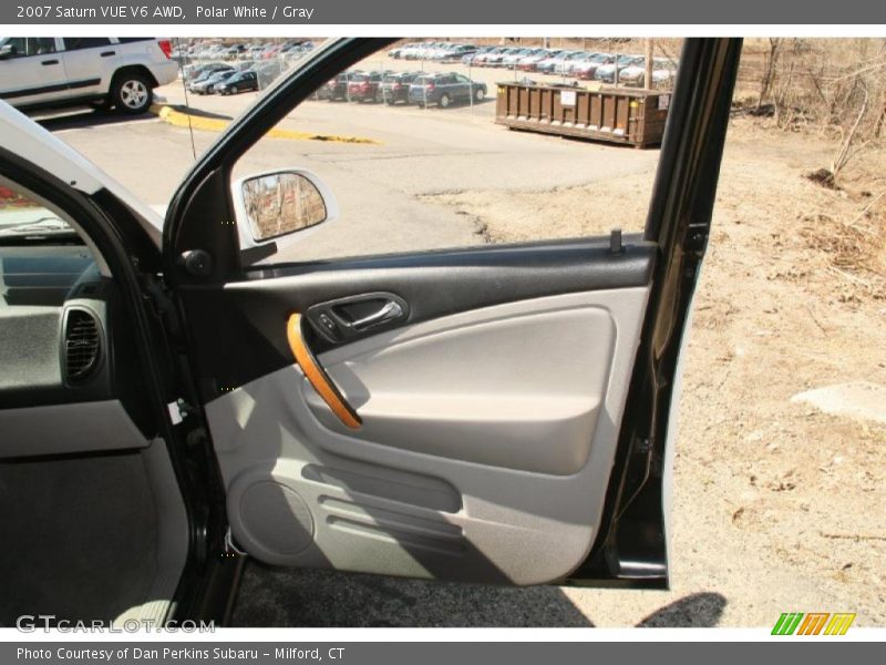 Polar White / Gray 2007 Saturn VUE V6 AWD