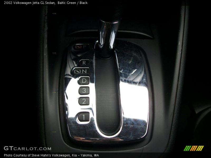 Baltic Green / Black 2002 Volkswagen Jetta GL Sedan