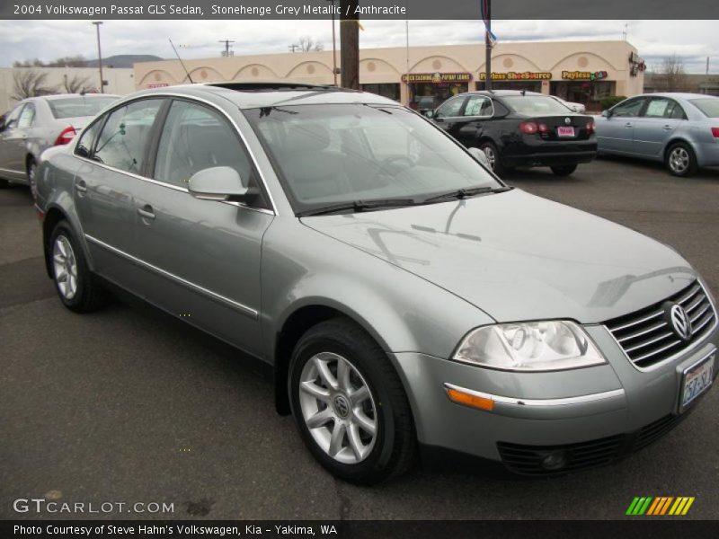Stonehenge Grey Metallic / Anthracite 2004 Volkswagen Passat GLS Sedan