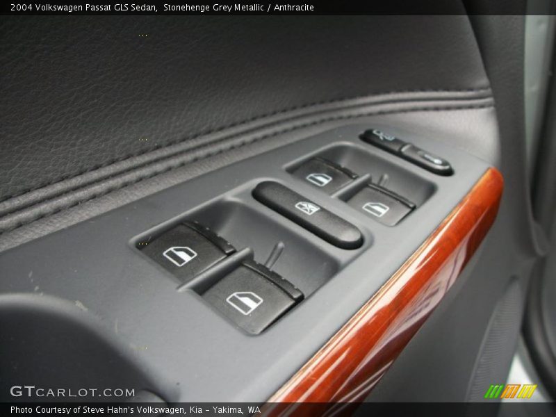 Stonehenge Grey Metallic / Anthracite 2004 Volkswagen Passat GLS Sedan