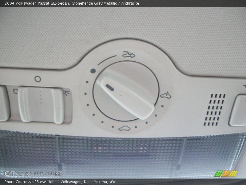 Stonehenge Grey Metallic / Anthracite 2004 Volkswagen Passat GLS Sedan