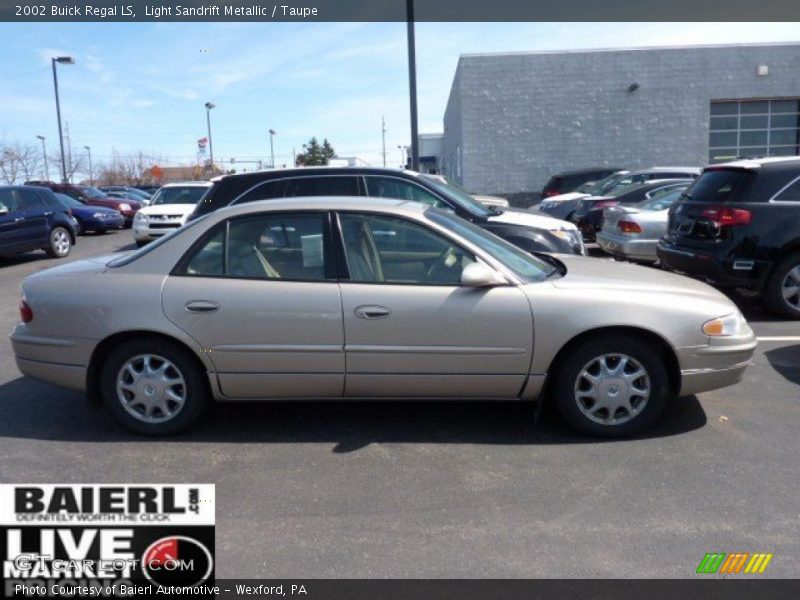 Light Sandrift Metallic / Taupe 2002 Buick Regal LS