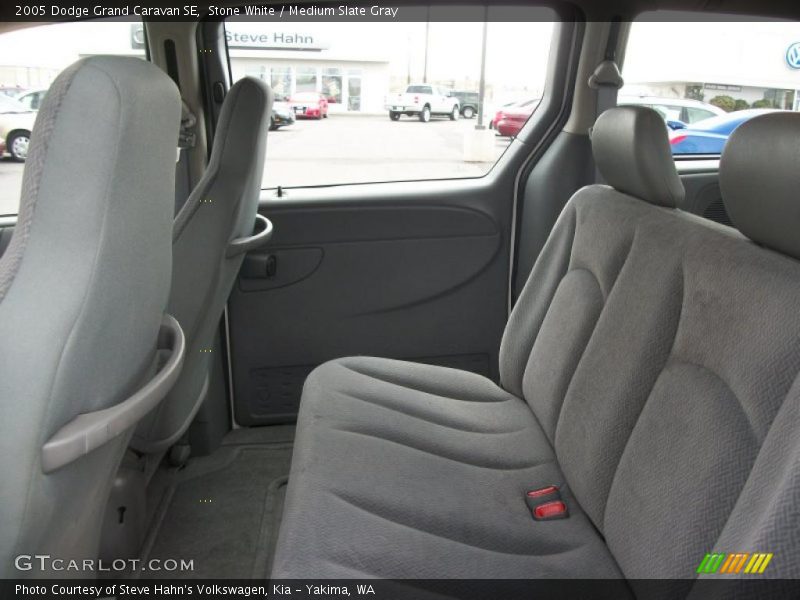 Stone White / Medium Slate Gray 2005 Dodge Grand Caravan SE
