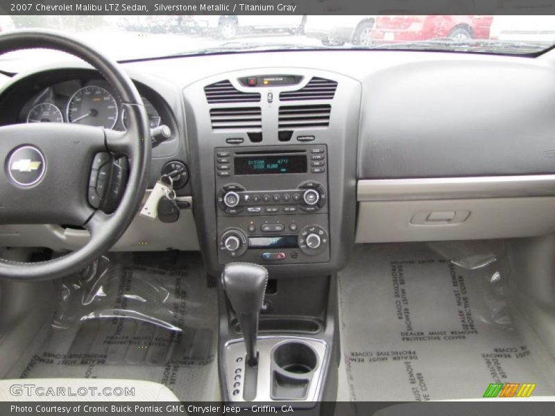 Dashboard of 2007 Malibu LTZ Sedan