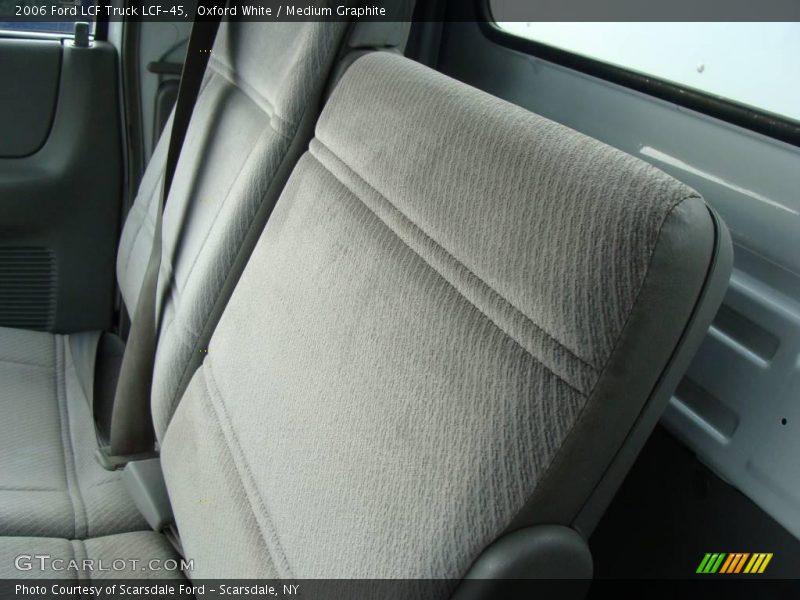 Oxford White / Medium Graphite 2006 Ford LCF Truck LCF-45