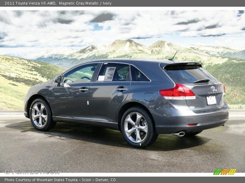 Magnetic Gray Metallic / Ivory 2011 Toyota Venza V6 AWD