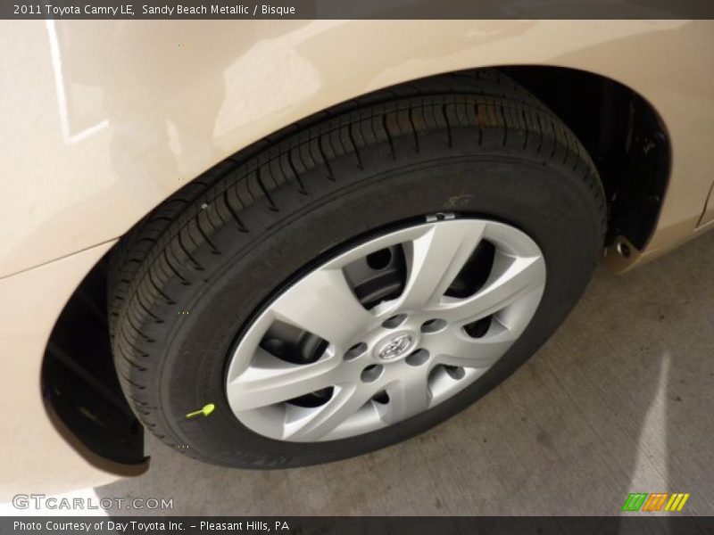 Sandy Beach Metallic / Bisque 2011 Toyota Camry LE
