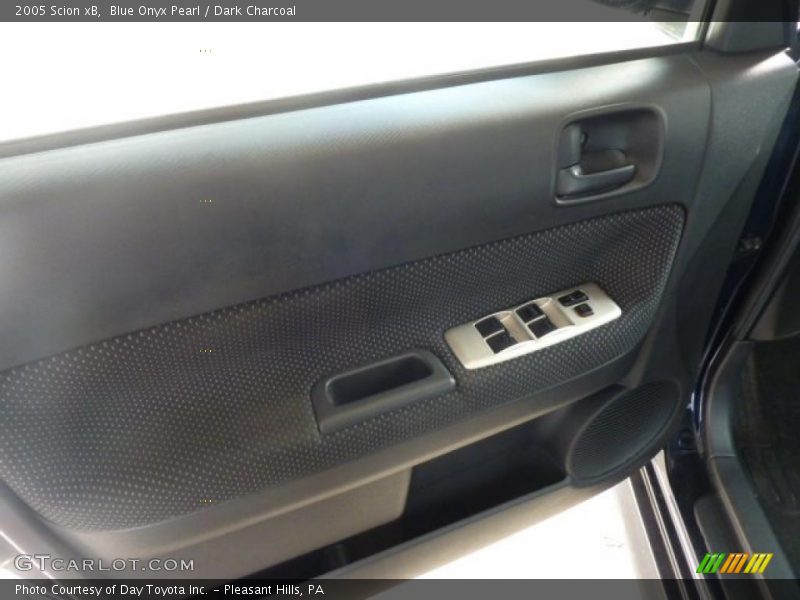 Blue Onyx Pearl / Dark Charcoal 2005 Scion xB
