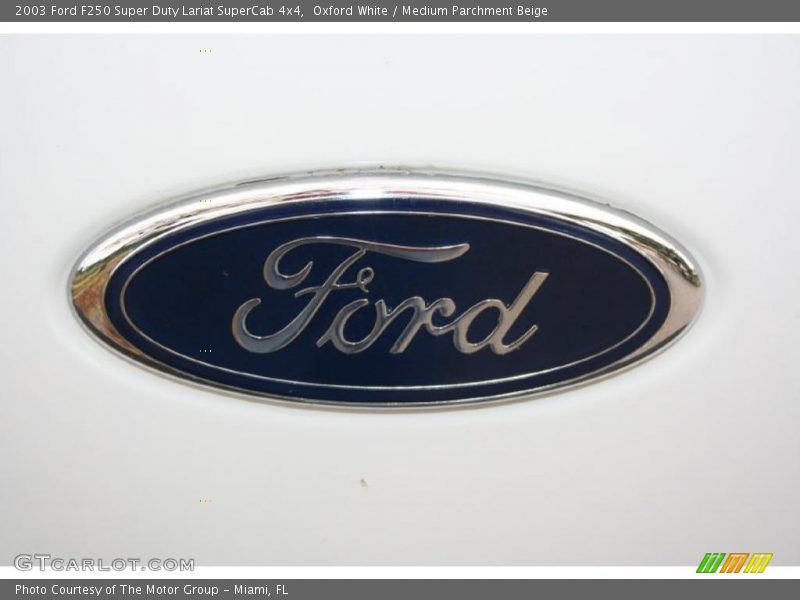 Oxford White / Medium Parchment Beige 2003 Ford F250 Super Duty Lariat SuperCab 4x4