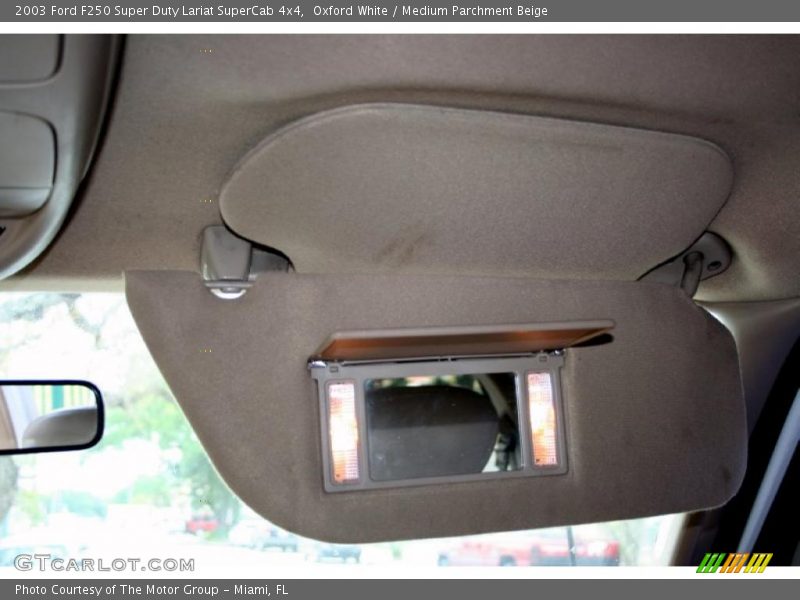 Oxford White / Medium Parchment Beige 2003 Ford F250 Super Duty Lariat SuperCab 4x4