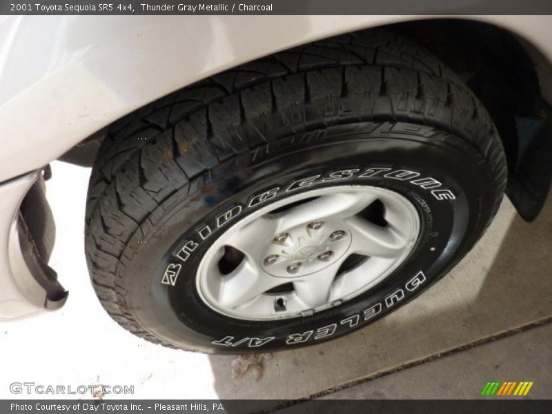 Thunder Gray Metallic / Charcoal 2001 Toyota Sequoia SR5 4x4