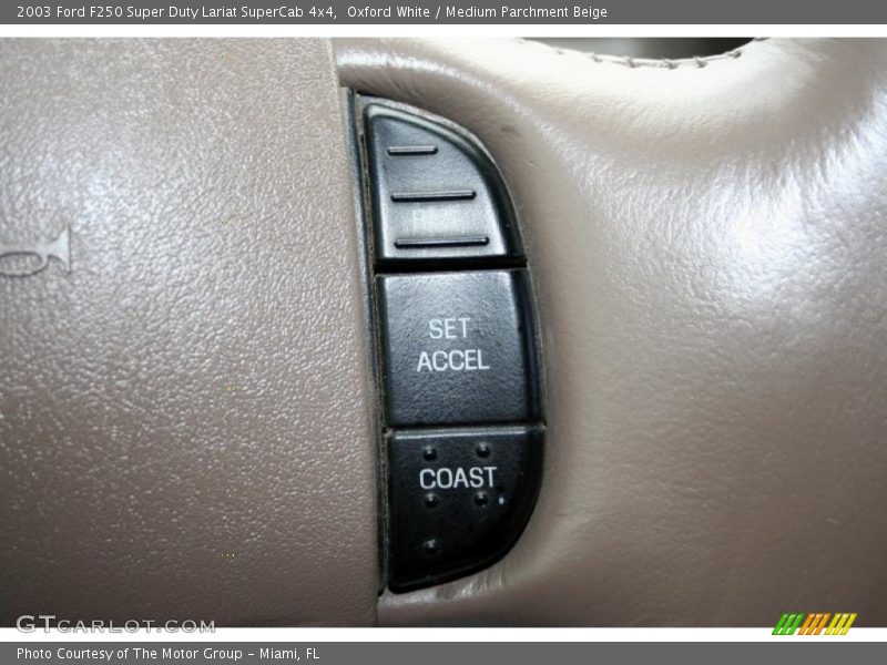 Oxford White / Medium Parchment Beige 2003 Ford F250 Super Duty Lariat SuperCab 4x4