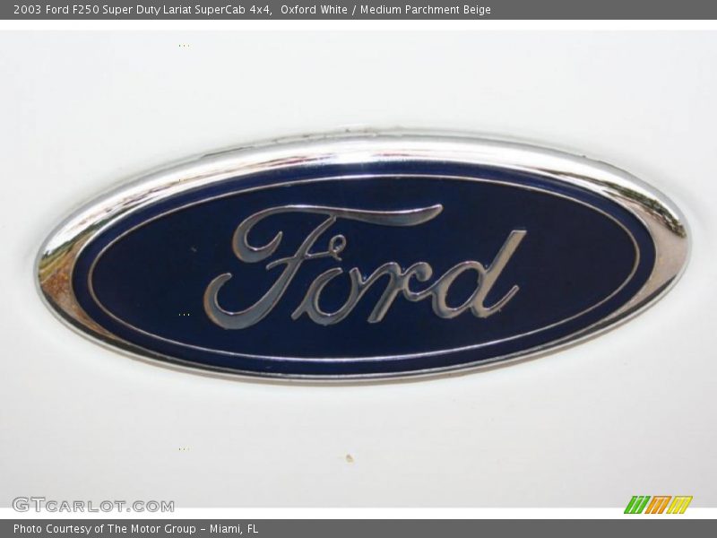 Oxford White / Medium Parchment Beige 2003 Ford F250 Super Duty Lariat SuperCab 4x4