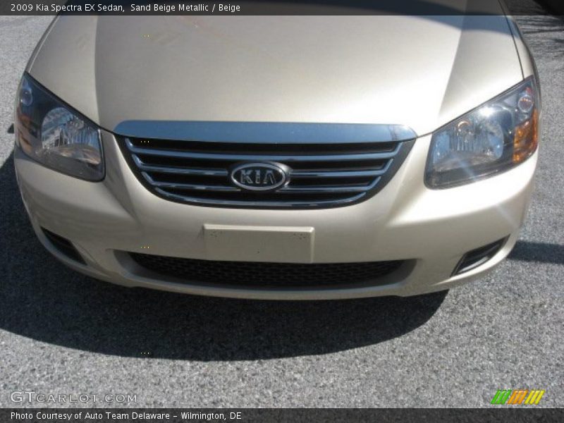 Sand Beige Metallic / Beige 2009 Kia Spectra EX Sedan