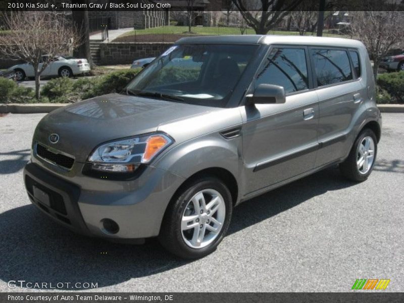 Titanium Gray / Black Soul Logo Cloth 2010 Kia Soul +